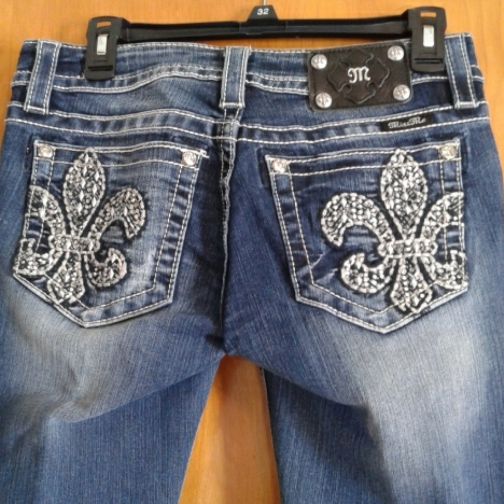 Women's Miss Me Signature Bootcut Jeans size 28